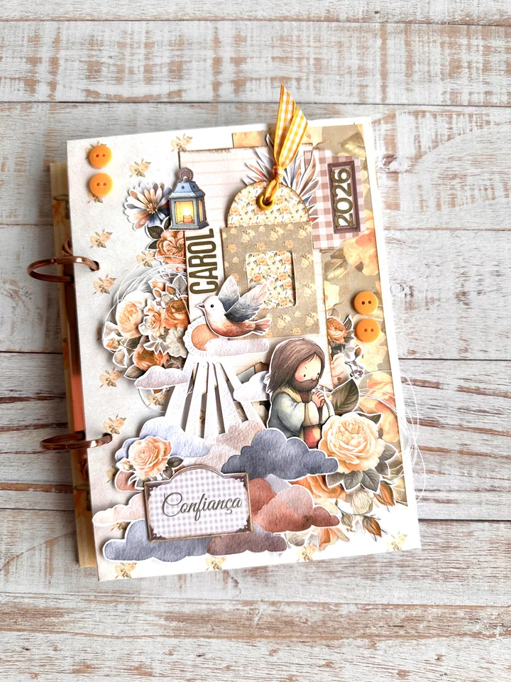 Caderno com capa decorada